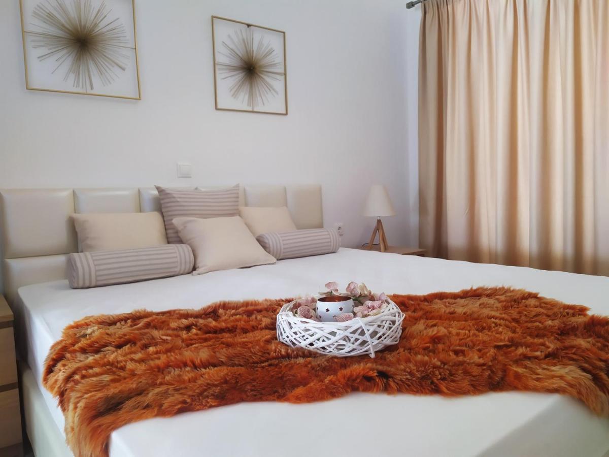 Aronis Apartments 바니체스 외부 사진